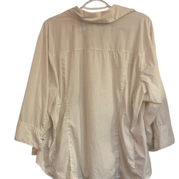Quizz Woman White Button-Down Blouse Plus Size 22 - Picture 5 of 7